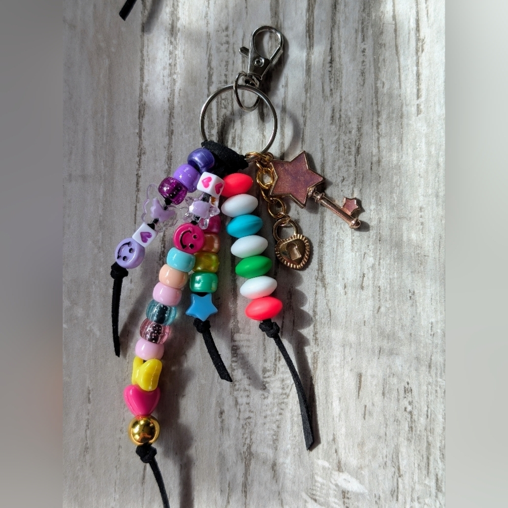 Colorful Beaded Keychain/Bag Charm - Picture 2 of 6